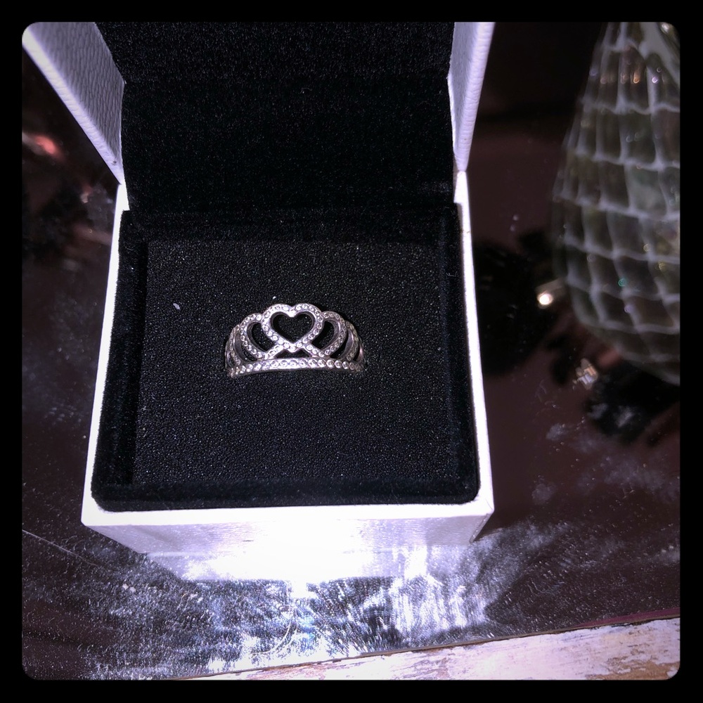 Pandora heart Tiara ring